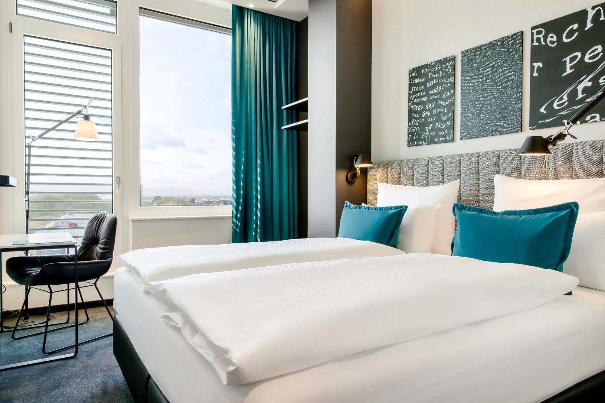 Motel One Karlsruhe Exteriör bild