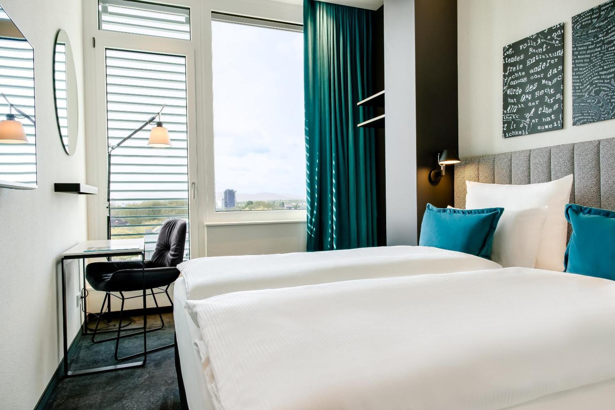 Motel One Karlsruhe Exteriör bild